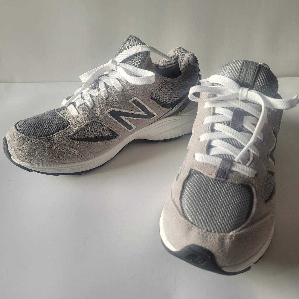 New Balance 888V2 Running Trainer Shoes Grey Womens Size 5 Excellent Condition